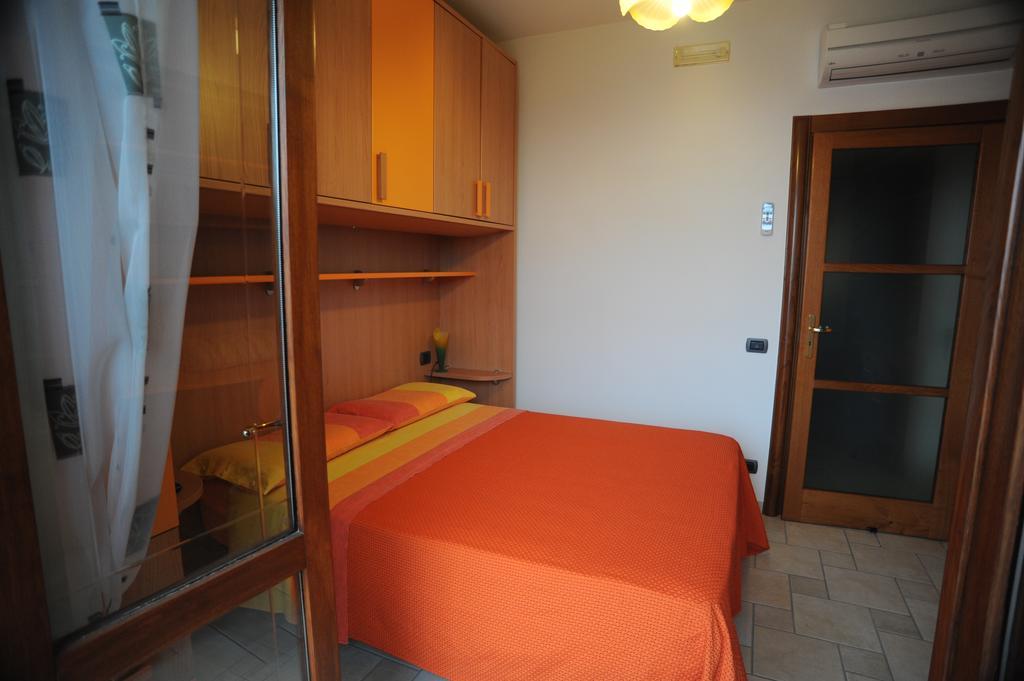 La Mela Blu Bed & Breakfast Фуроре Екстериор снимка