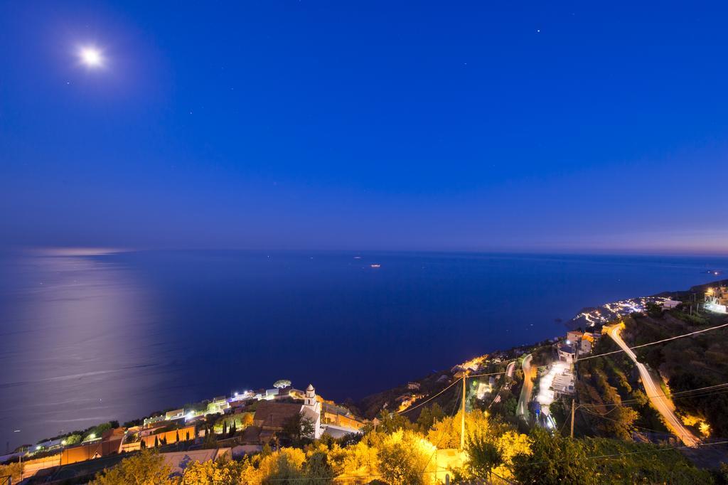La Mela Blu Bed & Breakfast Фуроре Екстериор снимка