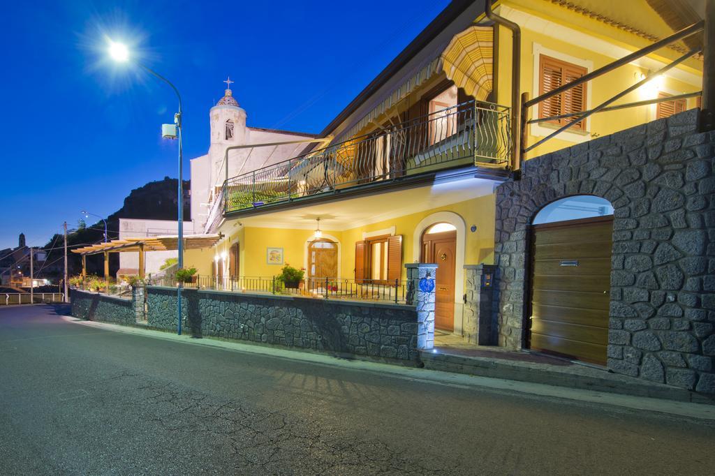 La Mela Blu Bed & Breakfast Фуроре Екстериор снимка