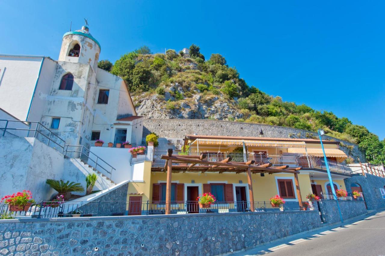 La Mela Blu Bed & Breakfast Фуроре Екстериор снимка