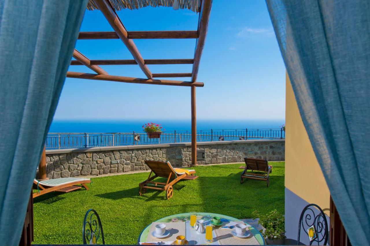 La Mela Blu Bed & Breakfast Фуроре Екстериор снимка